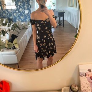 NWT Puff Sleeve Dress